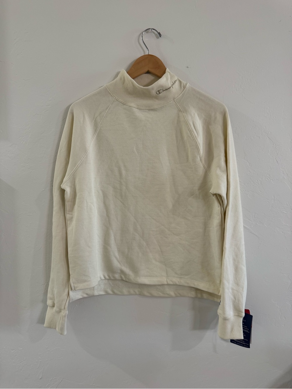 NWT Champion Cream White Mock Neck Script Logo Sweatshirt S